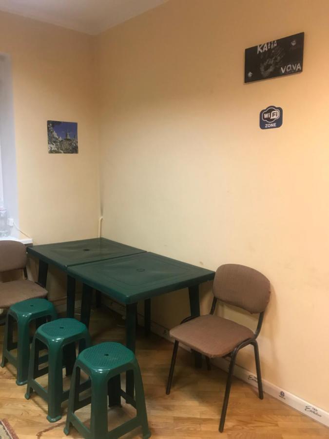 Ararat-Shulyavskaya Hostel Kiev Eksteriør billede